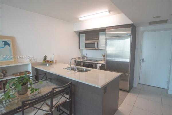 500 Brickell West, 55 SE 6th St #2804, Miami, Florida 33131, image 1