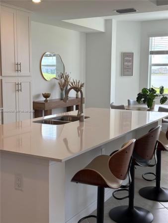  #3917, Naples, Florida 34142, image 1