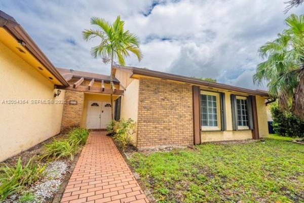 5501 SW 147th Pl, Unincorporated Dade County, Florida 33185, image 2