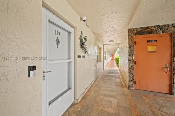 Meadowbrook Lakes, 424 SE 10th St #104, Dania Beach, Florida 33004, image 1