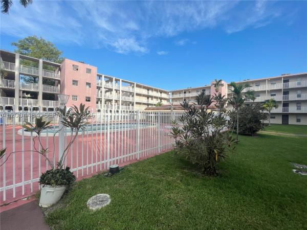 Brookfield Square, 2800 NW 56th Ave #D-102, Lauderhill, Florida 33313, image 1