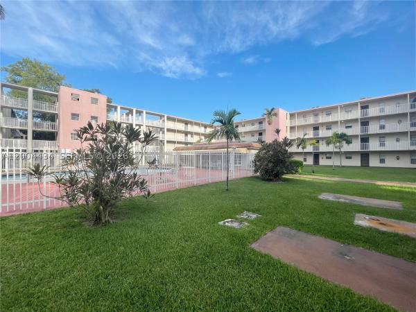 Brookfield Square, 2800 NW 56th Ave #D-102, Lauderhill, Florida 33313, image 2