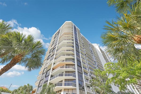 Harborside At The Waterways, 3640 Yacht Club Dr #1007, Aventura, Florida 33180, image 1