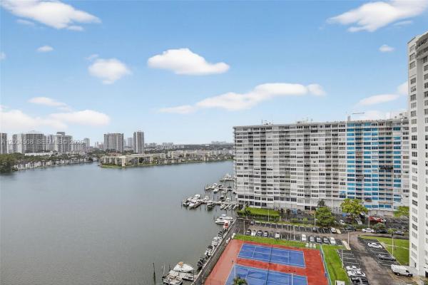 Commodore Plaza Century, 2780 NE 183rd St #1714, Aventura, Florida 33160, image 2