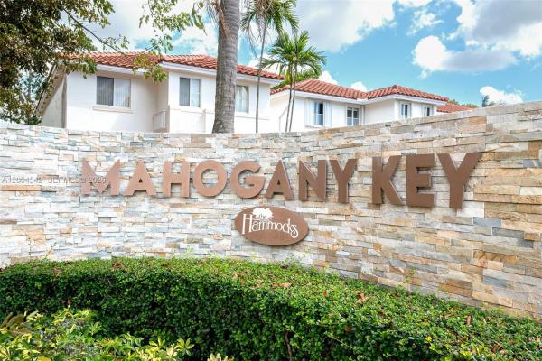 10441 Mahogany Key Cir #101, Unincorporated Dade County, Florida 33196, image 3