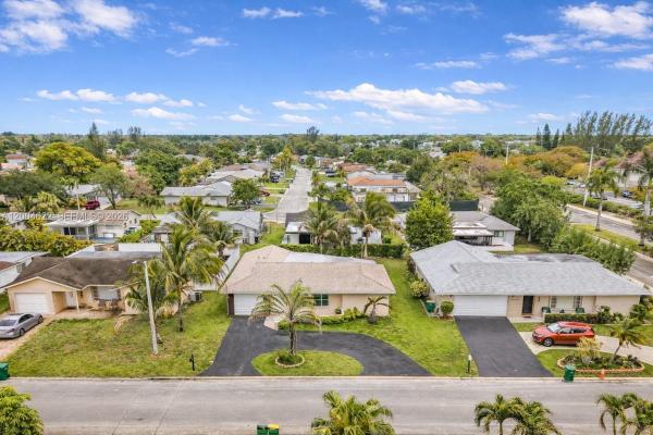 Westwood, 8102 NW 96th Ter, Tamarac, Florida 33321, image 2