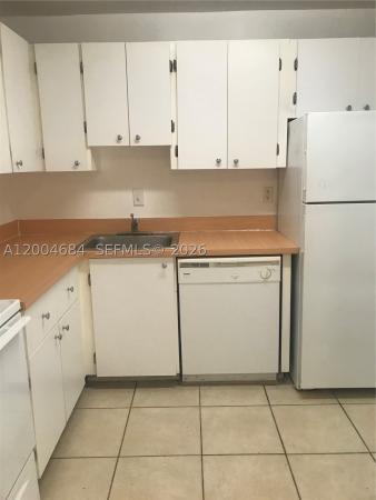 Doral Gardens 2, 5112 NW 79th Ave #201, Doral, Florida 33166, image 2