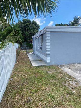 14315 NW 12th Ave, Unincorporated Dade County, Florida 33168, image 2