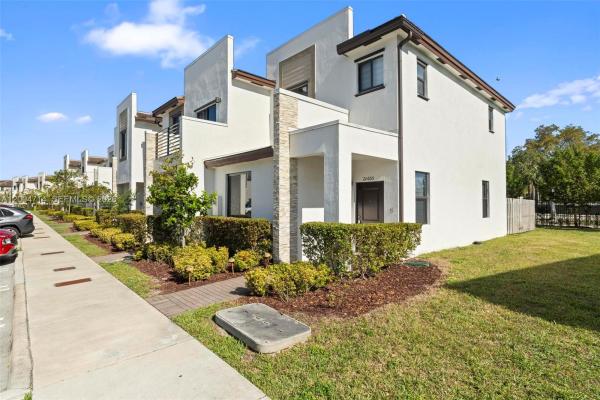 20655 NE 7th Pl, Unincorporated Dade County, Florida 33179, image 1