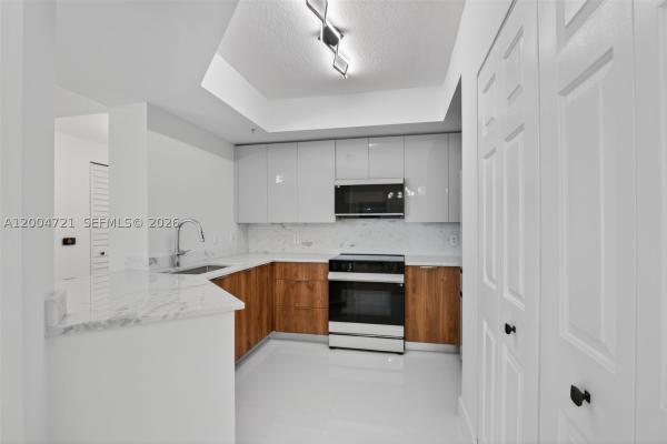 Lauderdale One, 2401 NE 65th St #205, Fort Lauderdale, Florida 33308, image 2