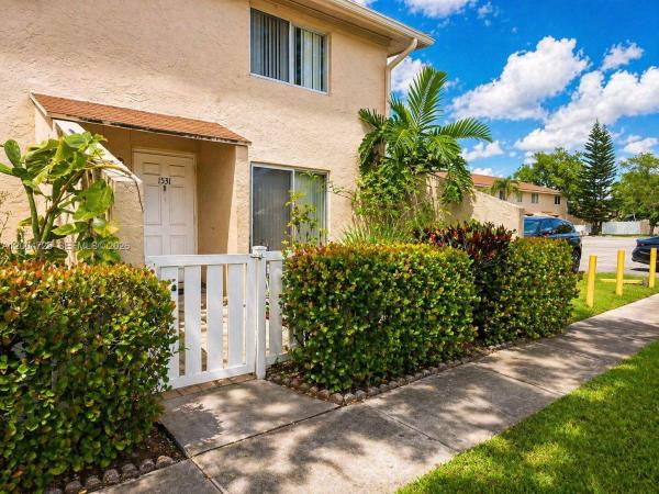 Townhomes Of Oriole, 1531 NW 80th Ave #I, Margate, Florida 33063, image 1