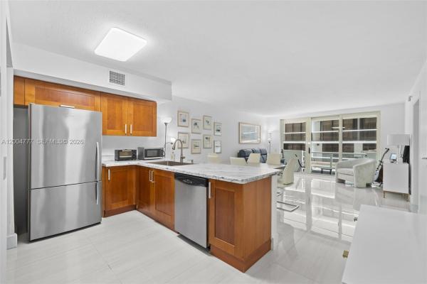 Spiaggia Ocean, 9499 Collins Ave #207, Surfside, Florida 33154, image 1