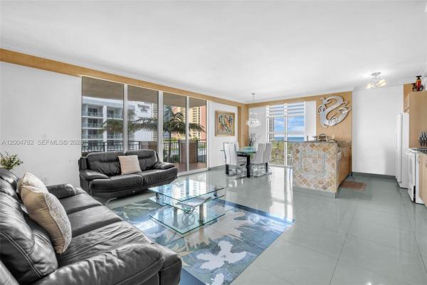King David Of Sunny Isles, 17555 Atlantic Blvd #707, Sunny Isles Beach, Florida 33160, image 2