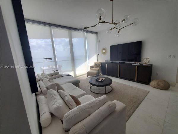 Jade Signature, 16901 Collins Ave #1404, Sunny Isles Beach, Florida 33160, image 2