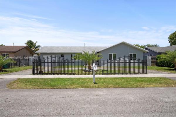 13453 SW 256th Ter, Homestead, Florida 33032, image 3