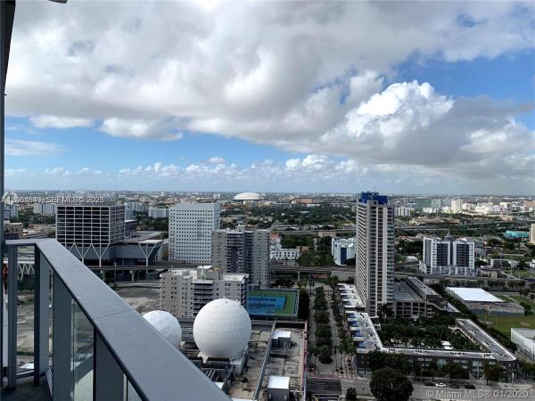 Paramount Miami Worldcenter, 851 NE 1st Ave #2700, Miami, Florida 33132, image 1