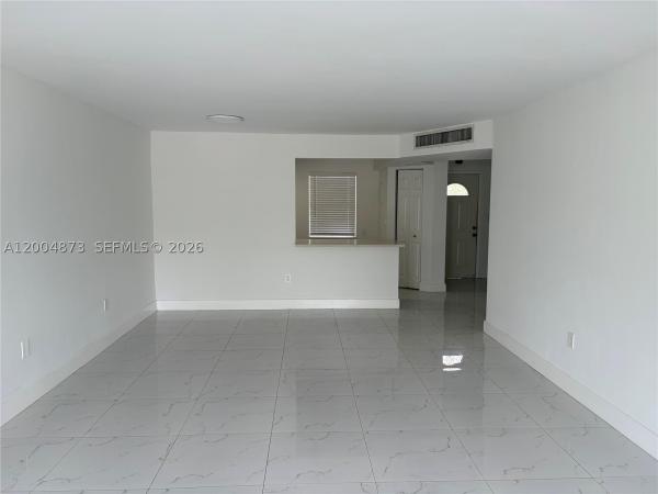 1401 NE 191st St #D201, Unincorporated Dade County, Florida 33179, image 3