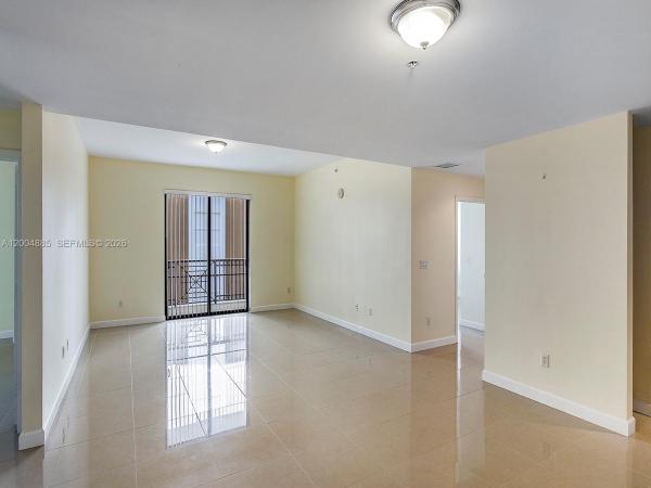 8390 SW 72nd Ave #423, Unincorporated Dade County, Florida 33143, image 1