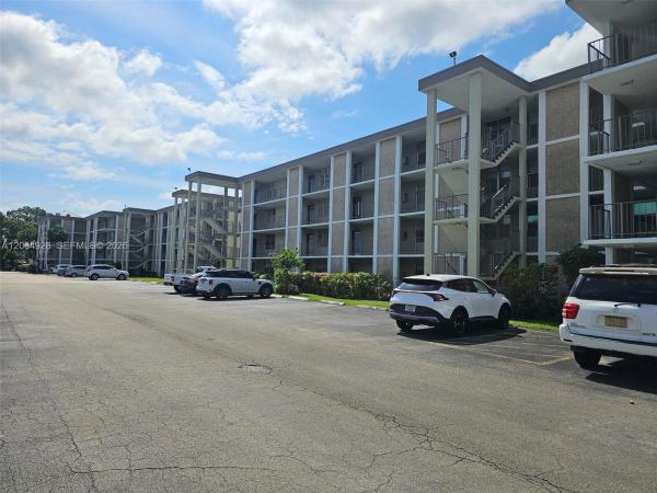Cypress Chase, 2998 NW 48th Ter #432, Lauderdale Lakes, Florida 33313, image 1