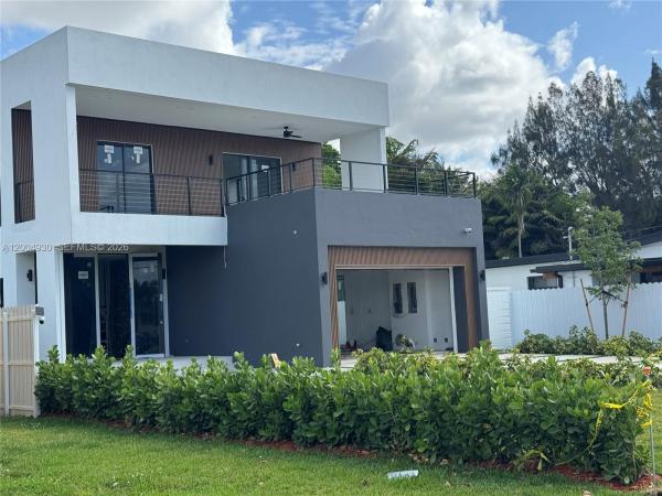 Coral Villas, 6449 SW 28th St, Coral Terrace, Florida 33155, image 1