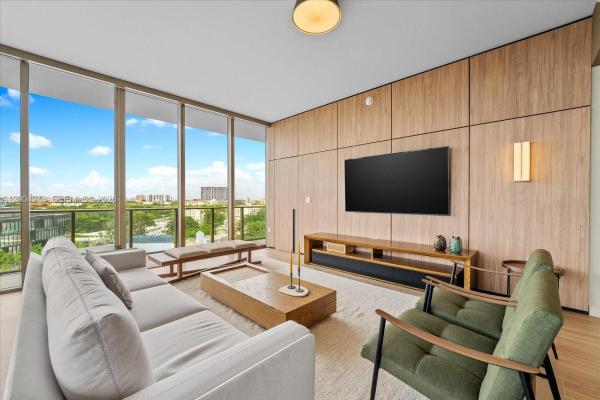 2678 Tigertail Ave #701, Miami, Florida 33133, image 1