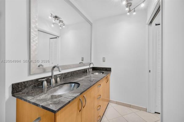 City View Townhomes, 341 City View Dr, Fort Lauderdale, Florida 33311, image 2