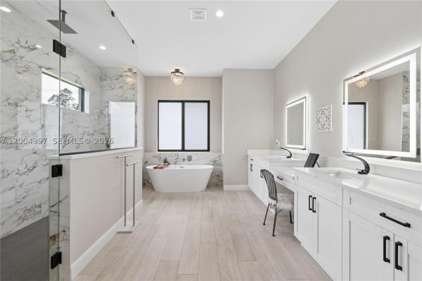 360 13th St Sw, Naples, Florida 34117, image 3