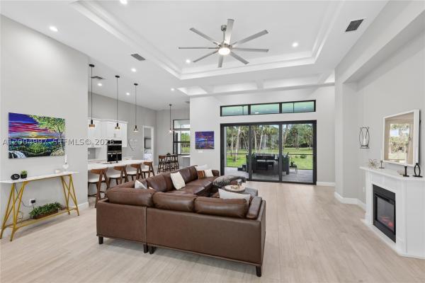 360 13th St Sw, Naples, Florida 34117, image 1