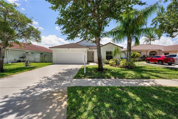 Keystone Lake, 18510 NW 23rd St, Pembroke Pines, Florida 33029, image 1