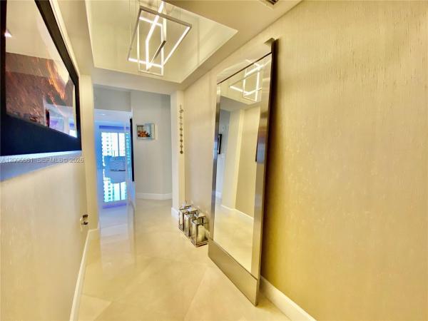 Turnberry Village South Tower, 19900 E Country Club Dr #1220, Aventura, Florida 33180, image 1