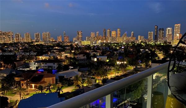 Stratford House, 2841 NE 163rd St #1007, North Miami Beach, Florida 33160, image 2