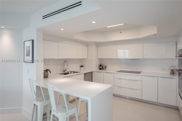 La Gorce Palace, 6301 Collins Ave #3006, Miami Beach, Florida 33141, image 1