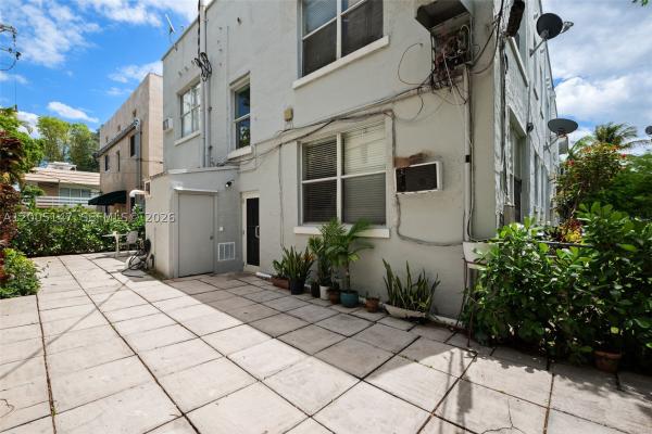 Menores, 119 Menores Ave #7A, Coral Gables, Florida 33134, image 2