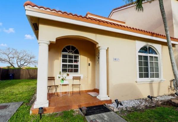 3825 SW 153rd Ct, Unincorporated Dade County, Florida 33185, image 1