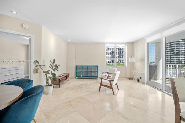 Courvoisier Courts, 701 Brickell Key Blvd #710, Miami, Florida 33131, image 1