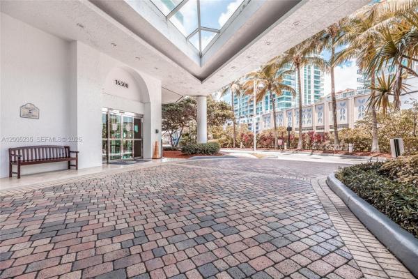 Oceania 5, 16500 Collins Ave #655, Sunny Isles Beach, Florida 33160, image 2