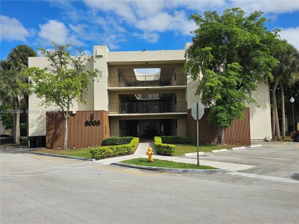8005 SW 107th Ave #305, Unincorporated Dade County, Florida 33173, image 2