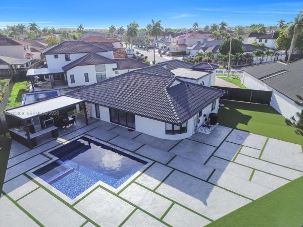 990 NW 131st Ave, Unincorporated Dade County, Florida 33182, image 1