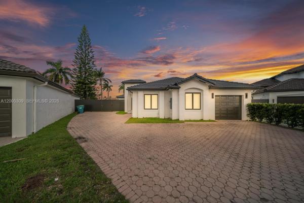 990 NW 131st Ave, Unincorporated Dade County, Florida 33182, image 2