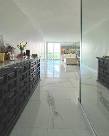 Arlen House East, 100 Bayview Dr #1827, Sunny Isles Beach, Florida 33160, image 2