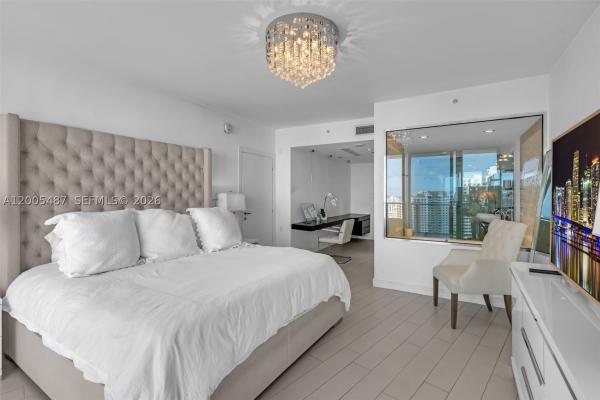 Epic Hotel & Residences, 200 Biscayne Boulevard Way #3407, Miami, Florida 33131, image 2