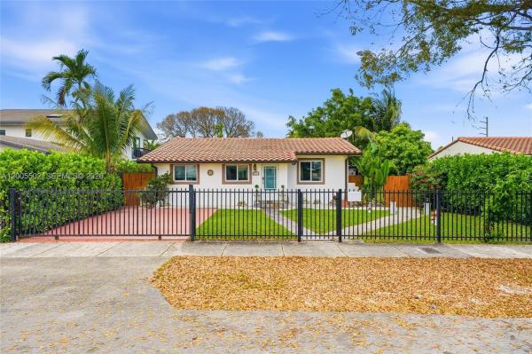 Roosevelt Heights, 4331 SW 7th St, Miami, Florida 33134, image 3