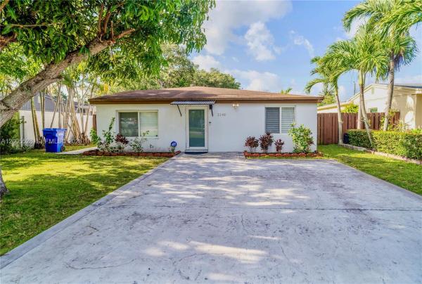 Fulford By The Sea, 2148 NE 181st St, North Miami Beach, Florida 33162, image 1