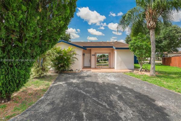 13890 SW 43rd Ter, Unincorporated Dade County, Florida 33175, image 1