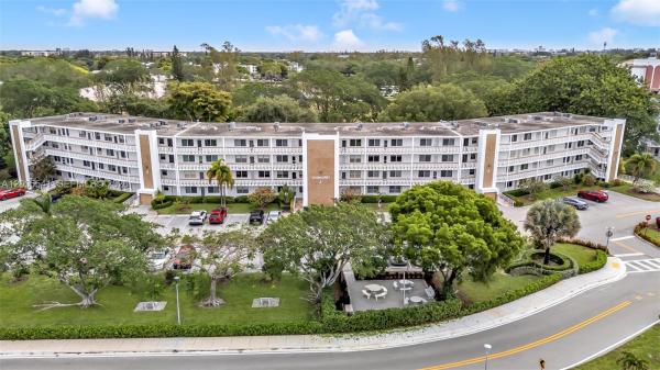 Lyndhurst, 1038 Lyndhurst J, Deerfield Beach, Florida 33442, image 1