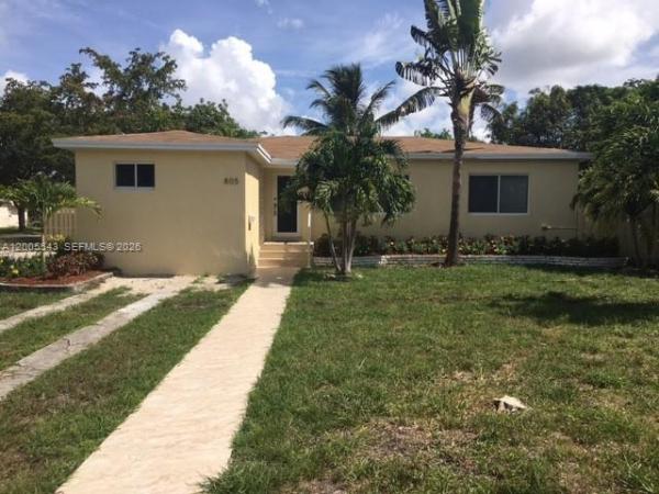 Irons Manor High Pine, 805 NE 138th St, North Miami, Florida 33161, image 1