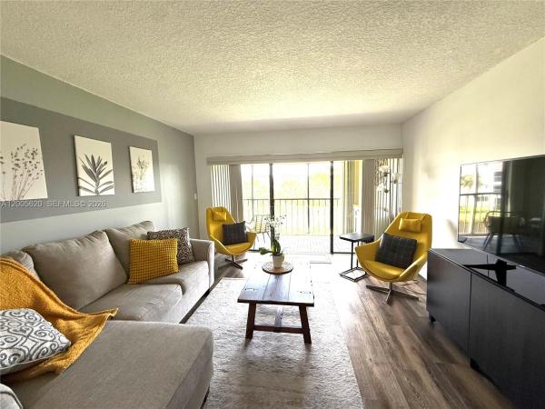 Racquet Club At Bonaventure, 230 Lakeview Dr #307, Weston, Florida 33326, image 1