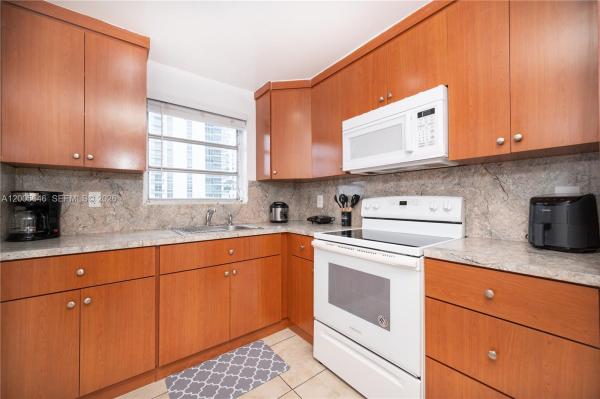 El Dorado Bay, 500 NE 26th St #5D, Miami, Florida 33137, image 1