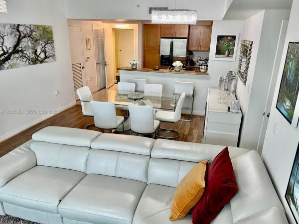 Duo West, 1745 E Hallandale Beach Blvd #301W, Hallandale Beach, Florida 33009, image 2