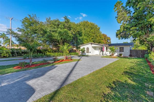 1075 NE 12th Ave #1075, Homestead, Florida 33030, image 2